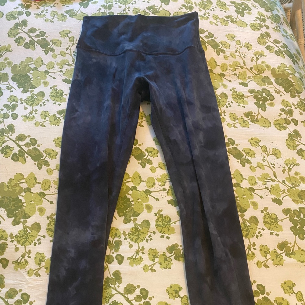 Black diamond printed Lululemon align 28 inch legging